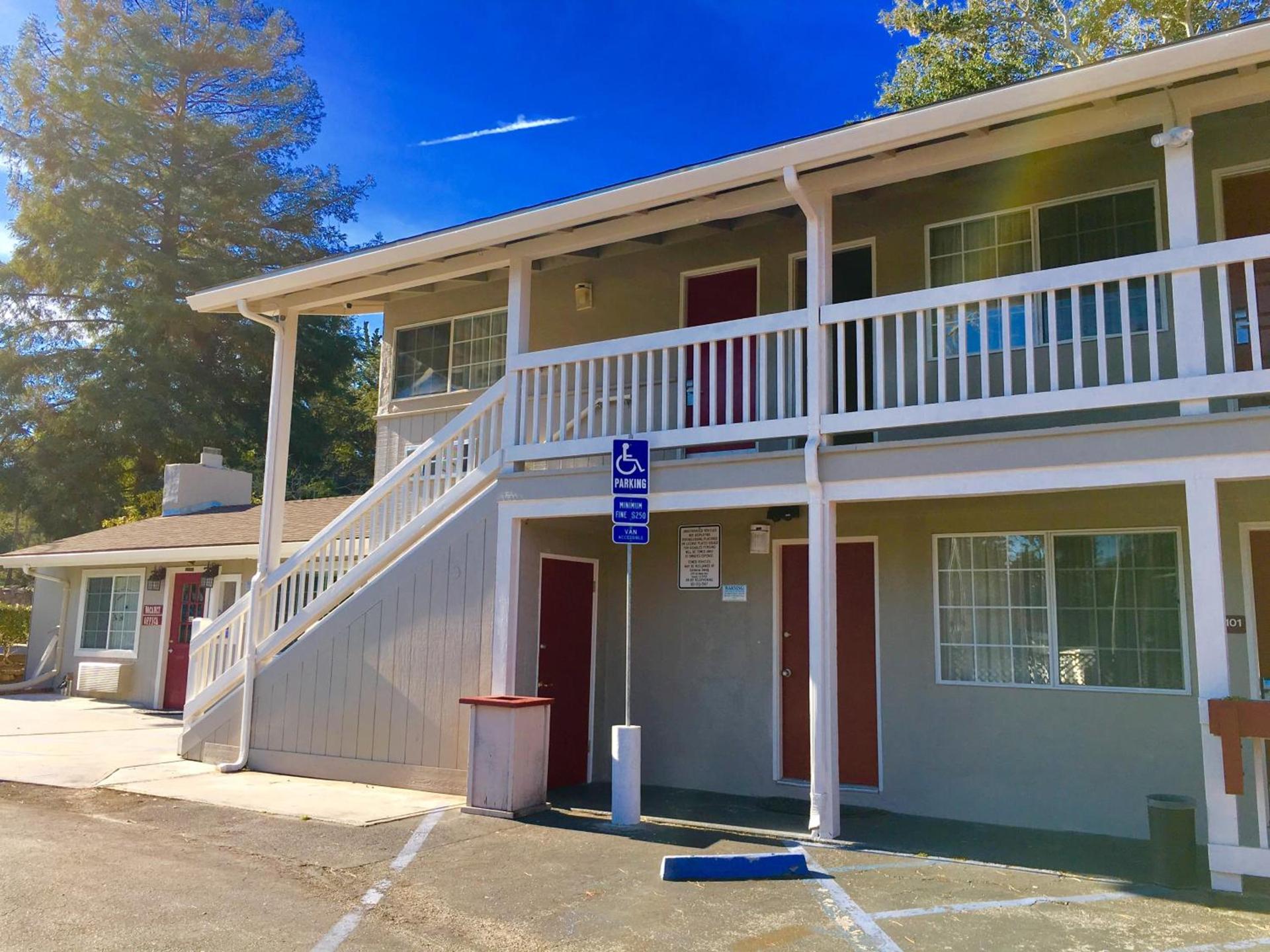 Pelican Inn photo 50