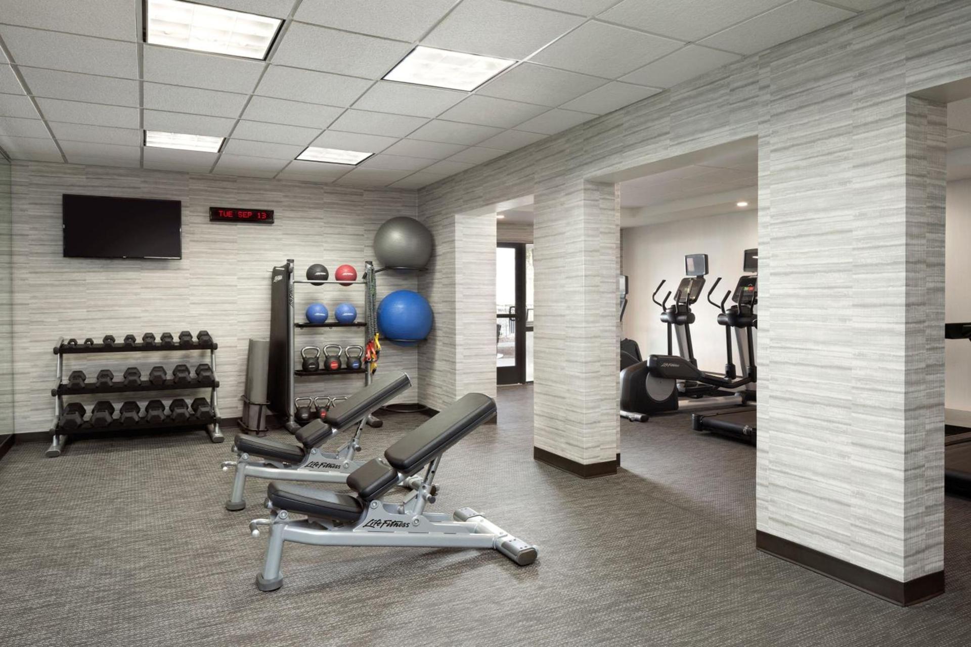 Courtyard by Marriott- Austin Round Rock photo 3