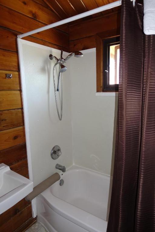 Big Meadow Lodge photo 5