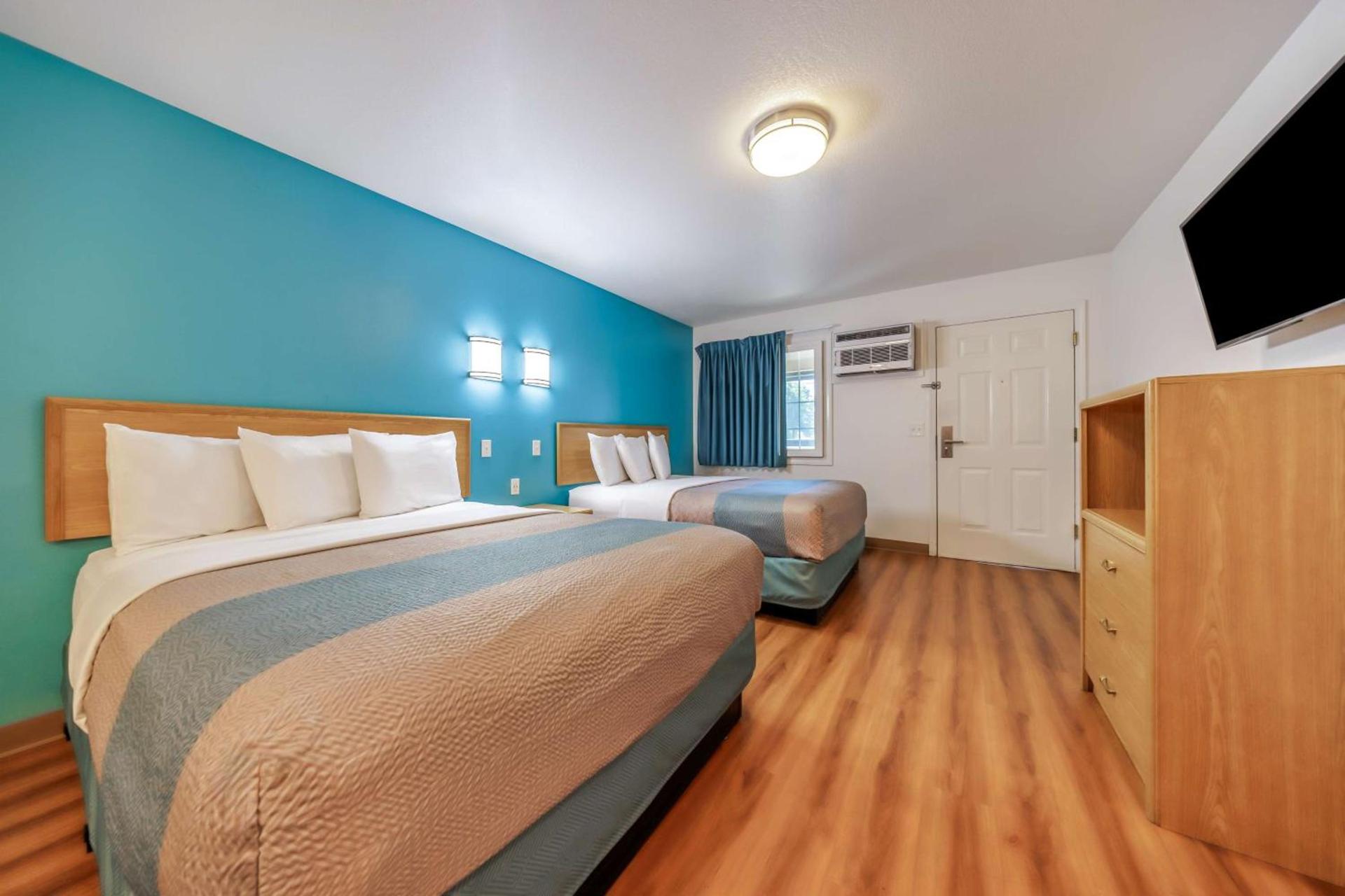 Motel 6-Canby, OR photo 8