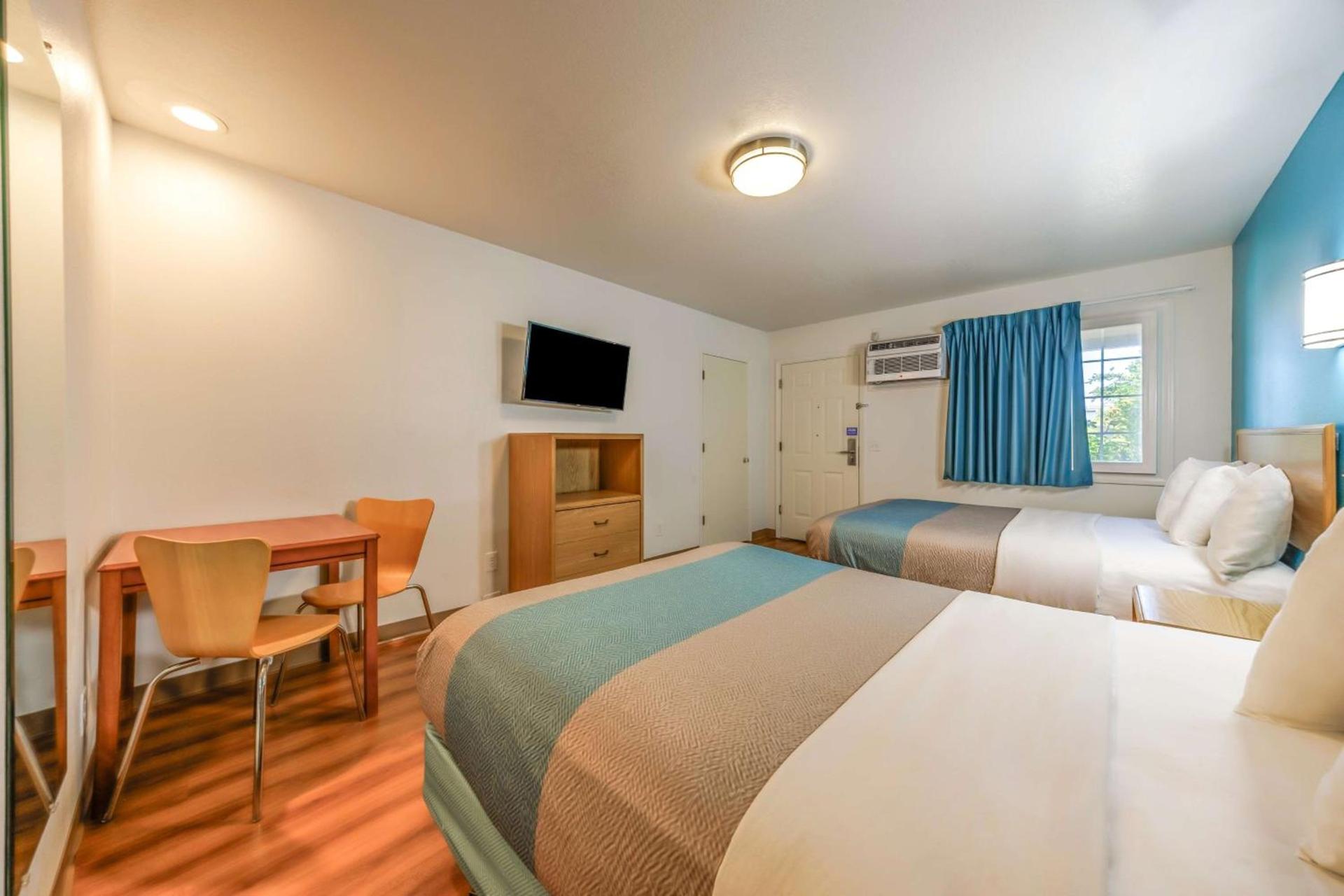Motel 6-Canby, OR photo 22