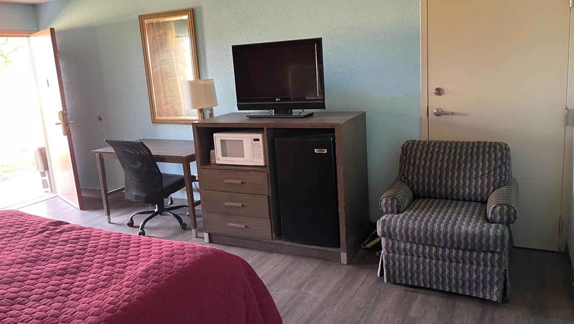 Mayfair Inn photo 8