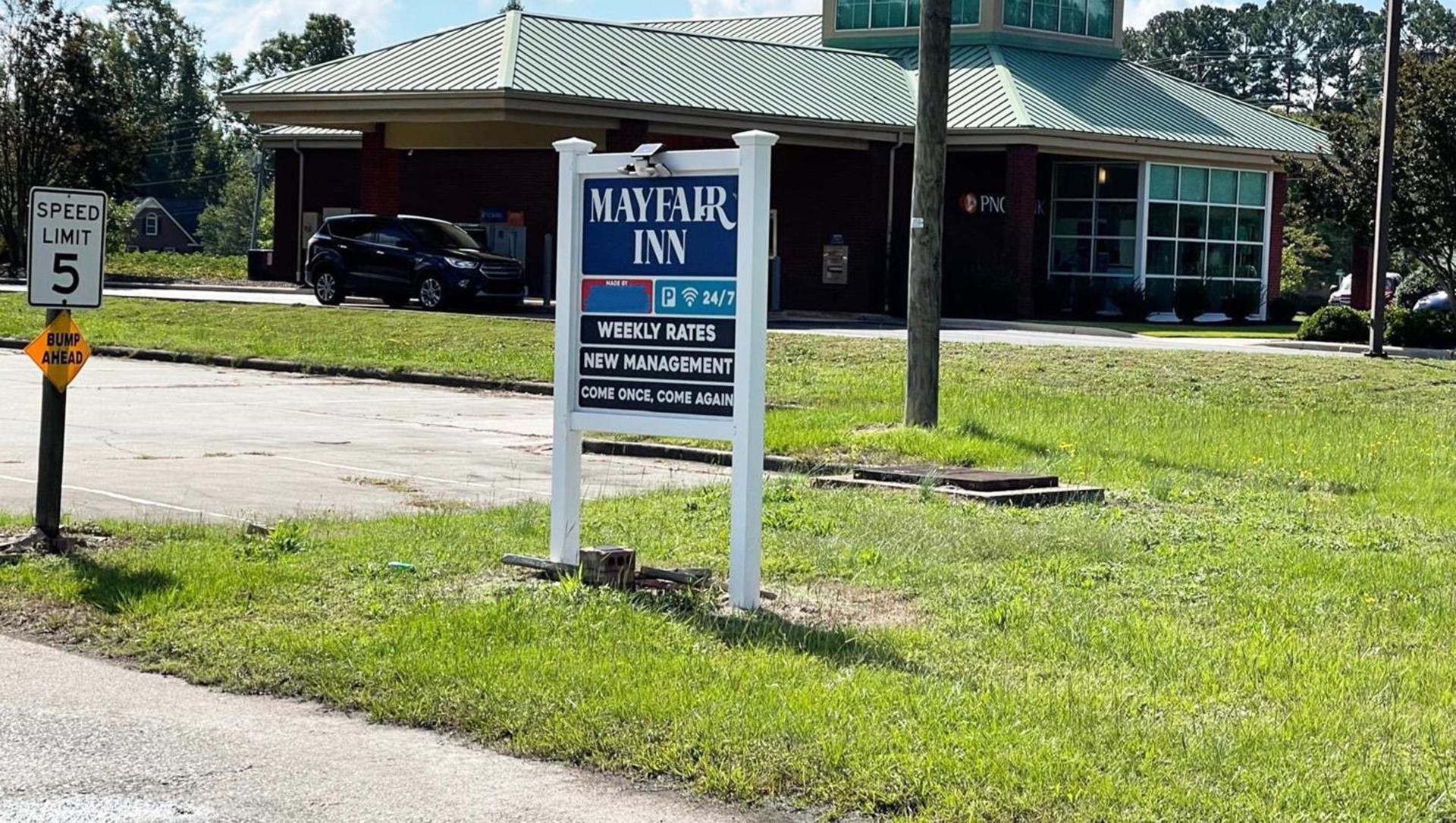 Mayfair Inn photo 2