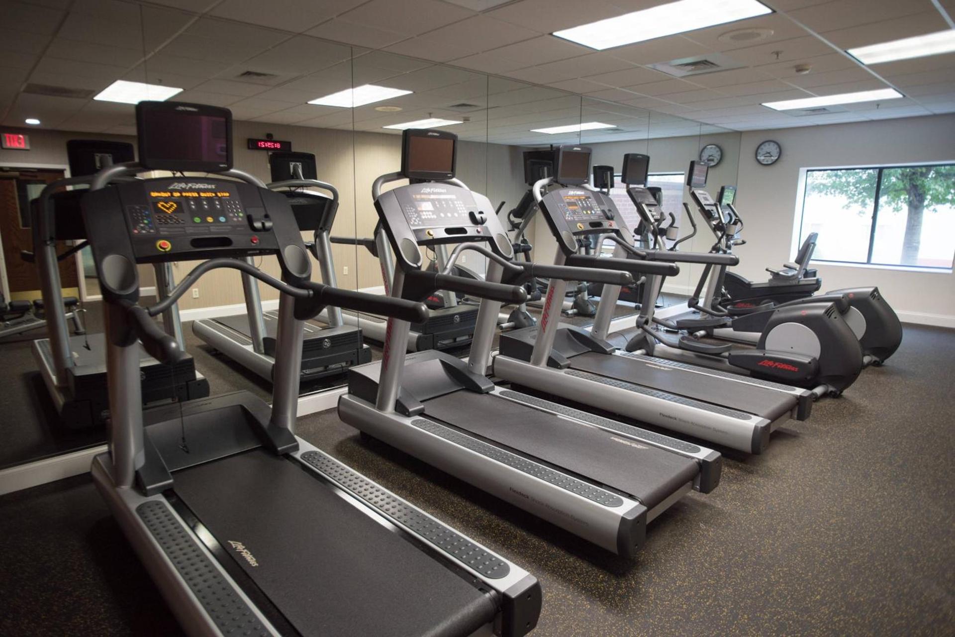 Courtyard by Marriott Hickory photo 32