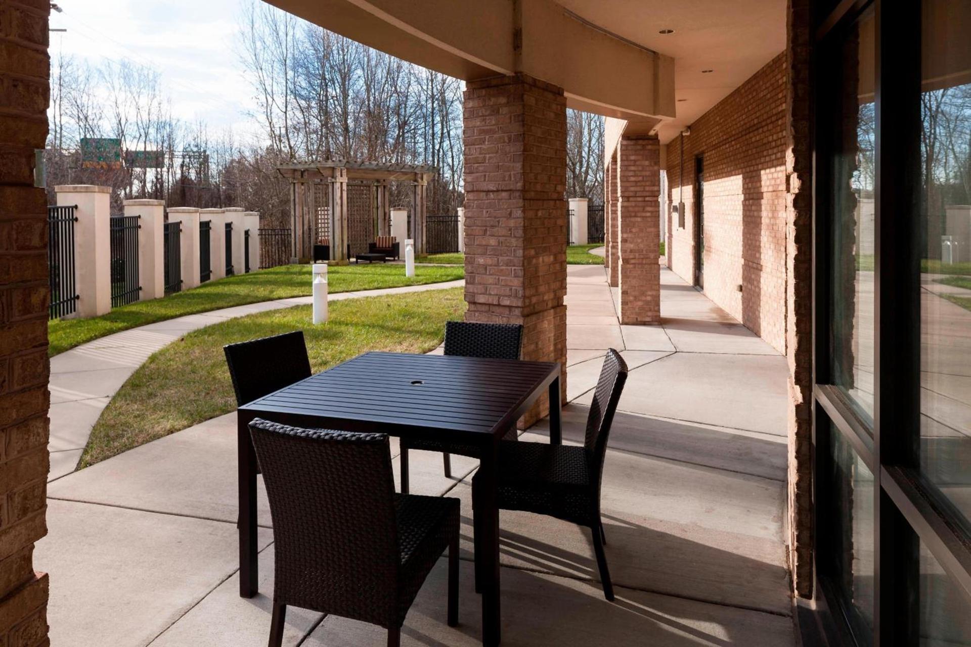 Courtyard by Marriott Suffolk Chesapeake photo 4