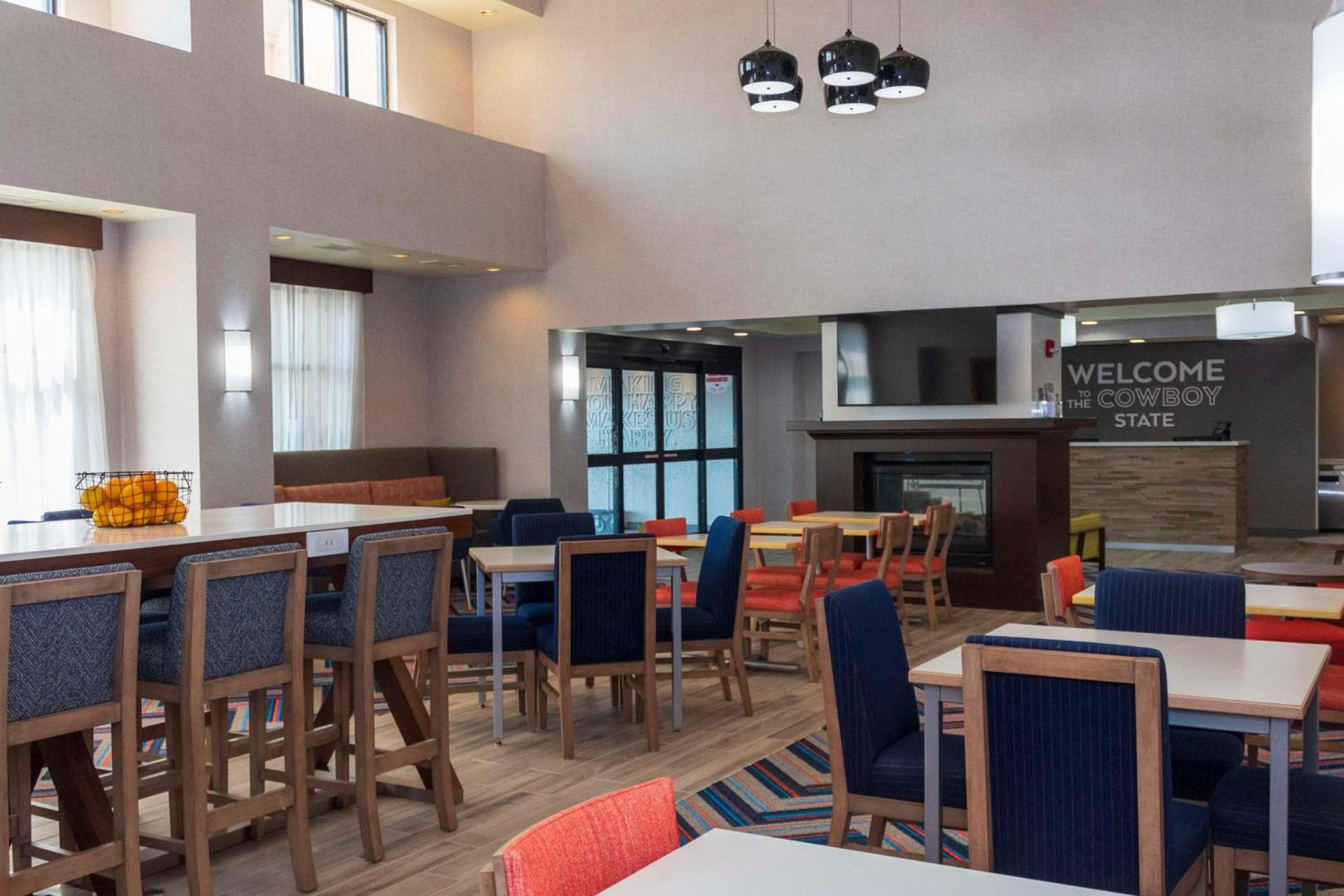 Hampton Inn & Suites Riverton photo 15