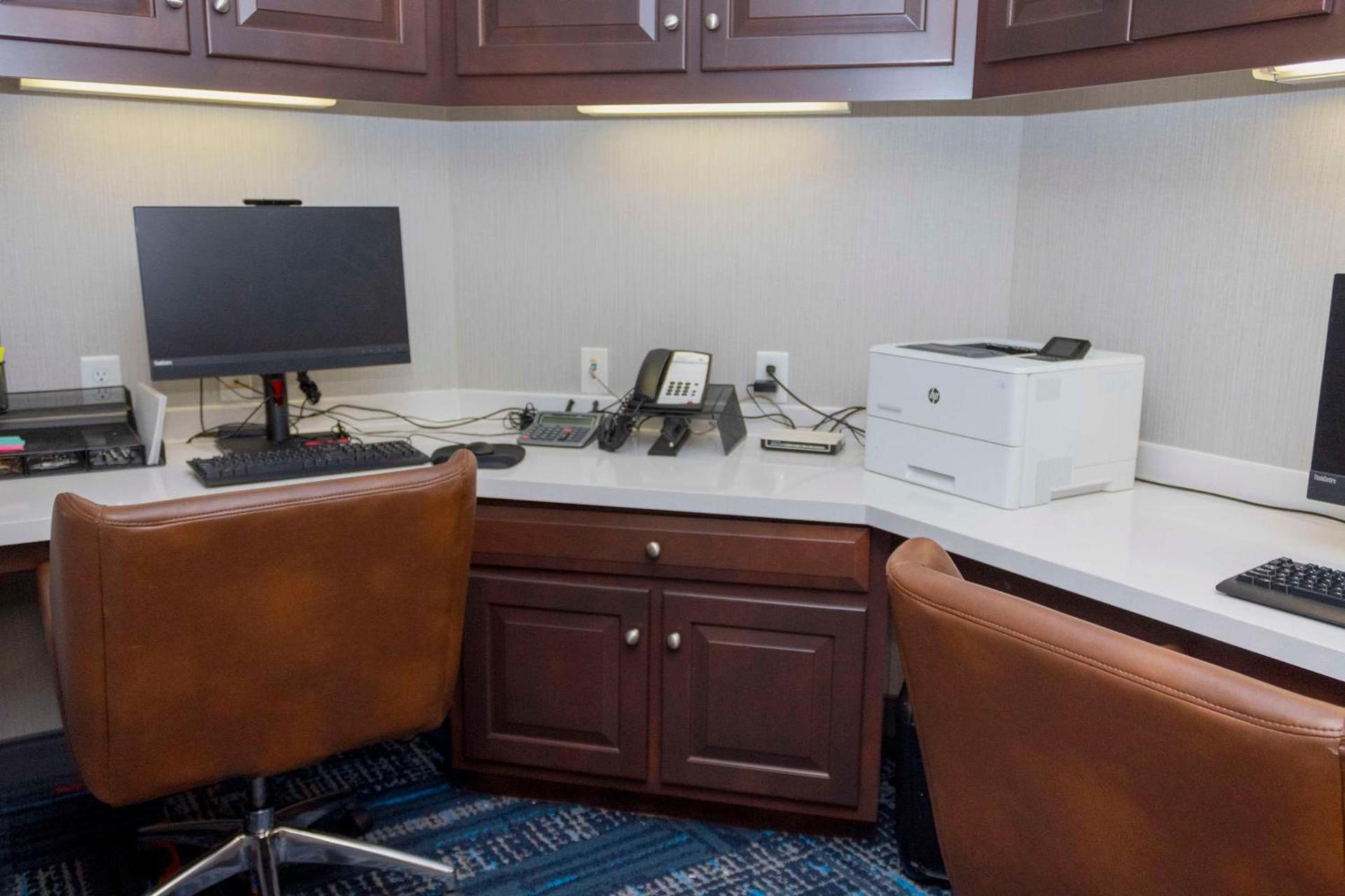Hampton Inn & Suites Riverton photo 23