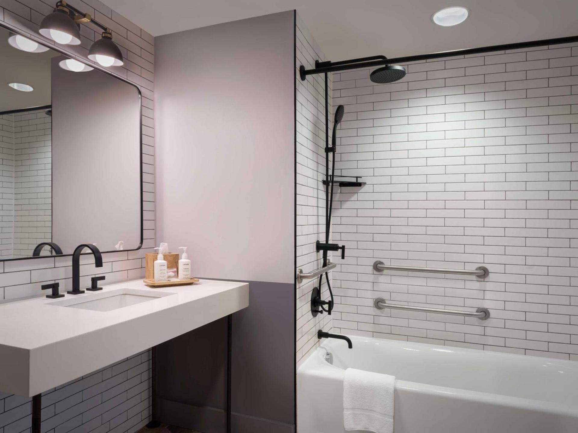 Freepoint Hotel Cambridge, Tapestry Collection by Hilton photo 27