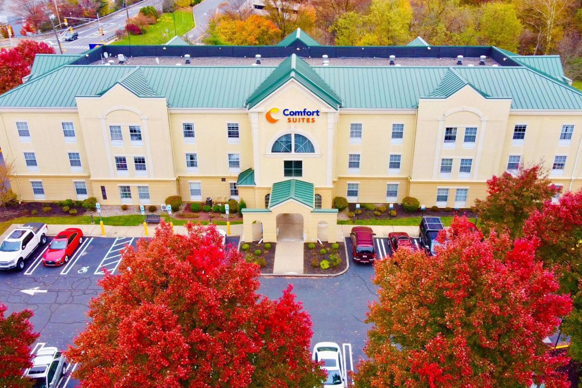 Comfort Suites East Brunswick - South River photo 3