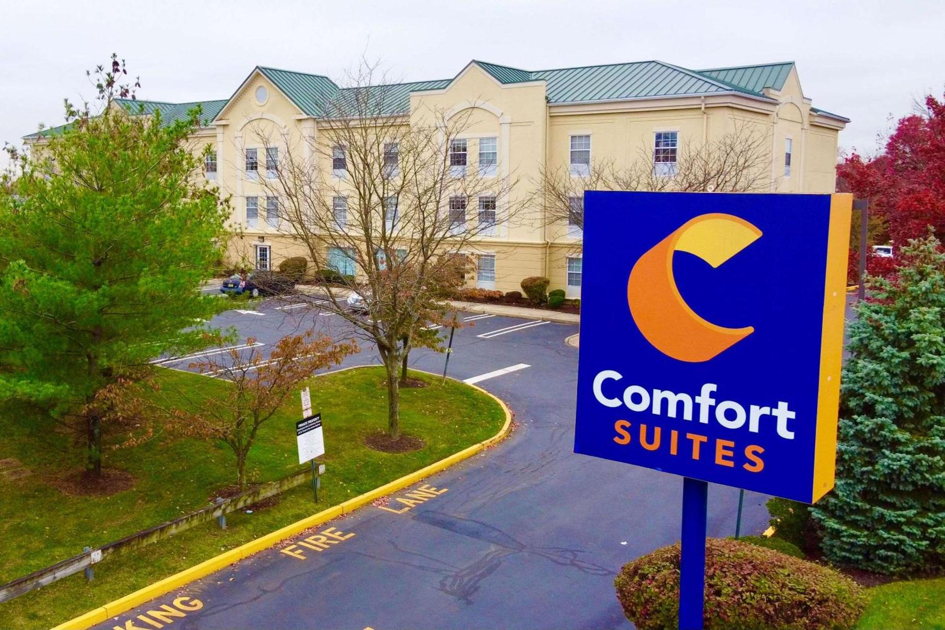 Comfort Suites East Brunswick - South River photo 4