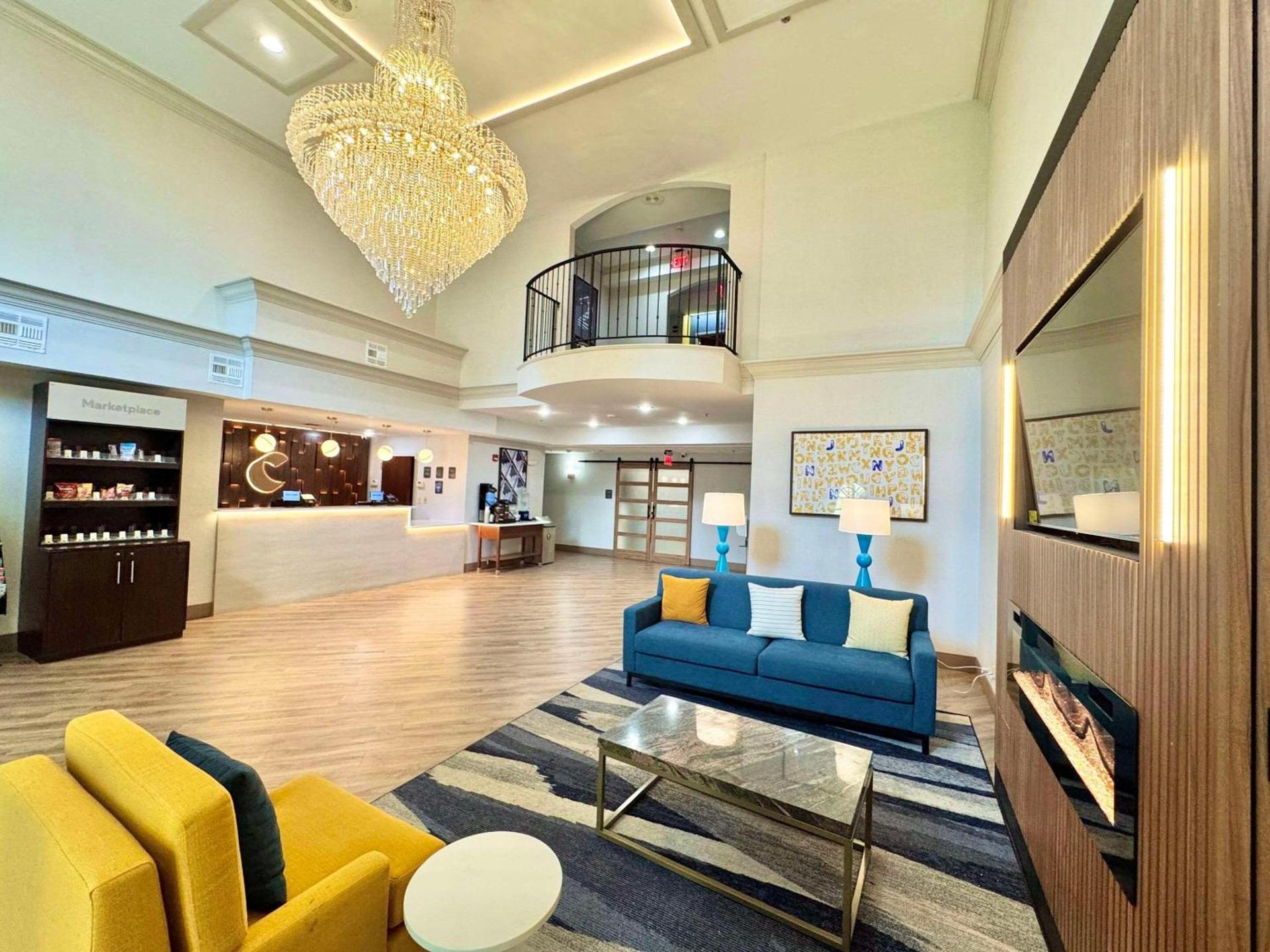 Comfort Suites East Brunswick - South River photo 7
