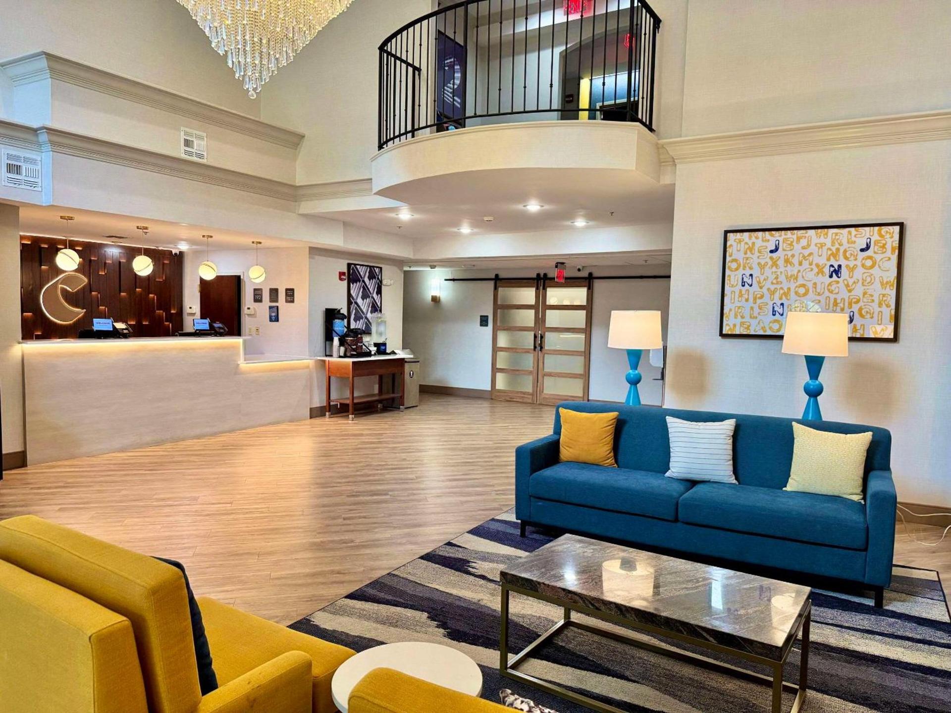 Comfort Suites East Brunswick - South River photo 8