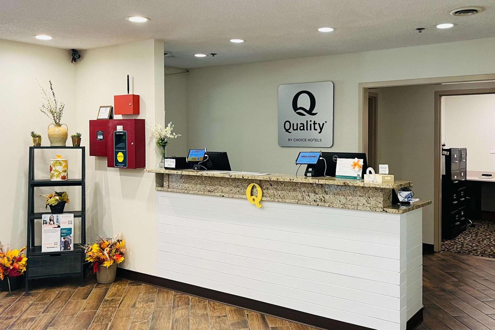 Quality Inn & Suites Prestonsburg next to Mountain Arts Center photo 2
