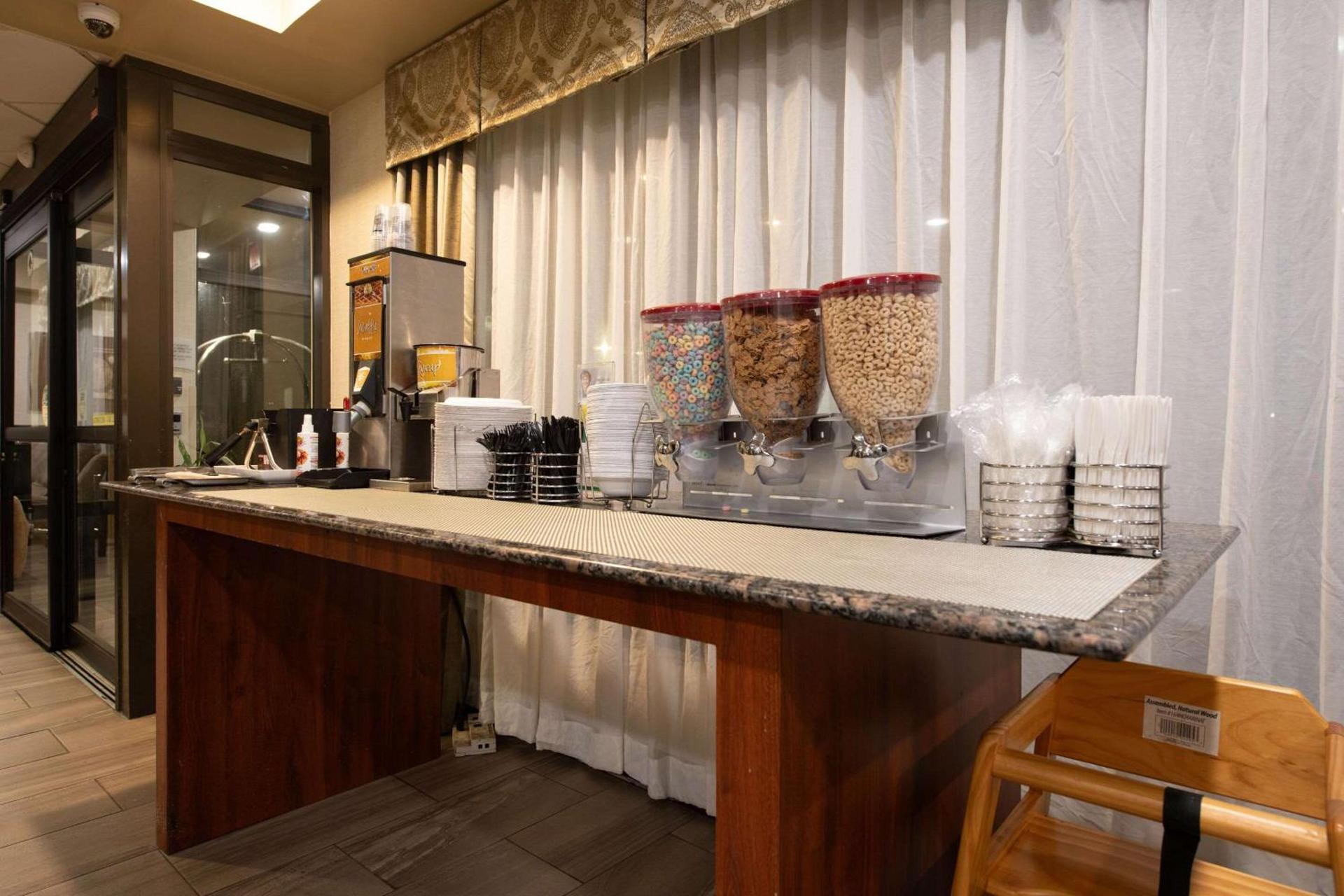 Quality Inn Monroe photo 21