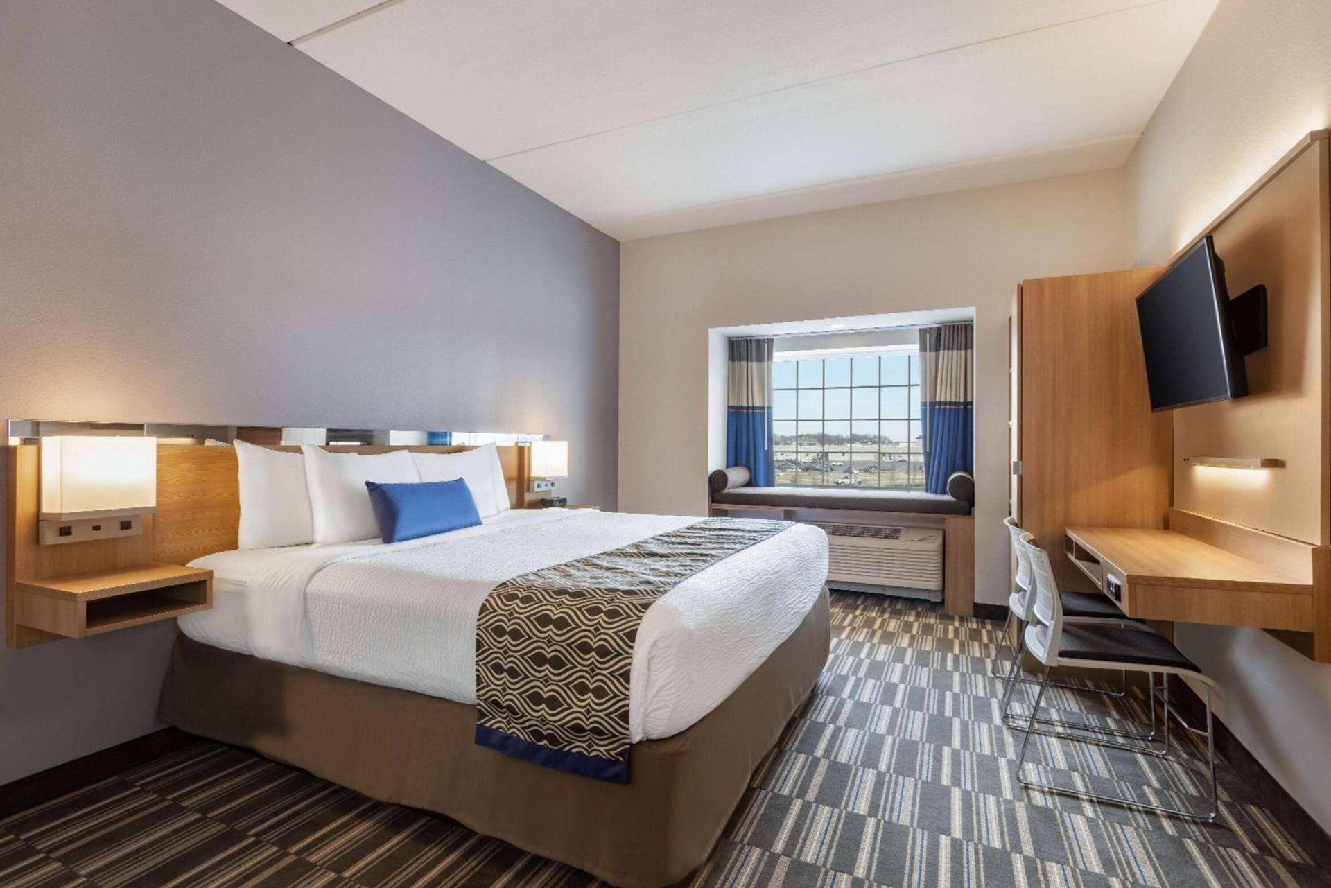 Microtel Inn & Suites by Wyndham Gambrills photo 8