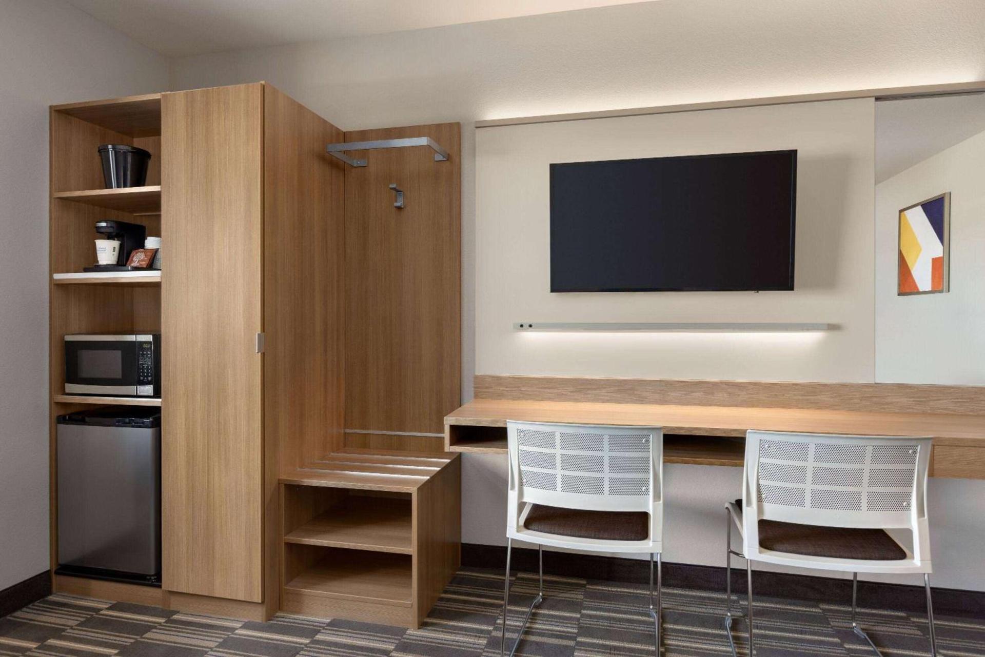 Microtel Inn & Suites by Wyndham Gambrills photo 13