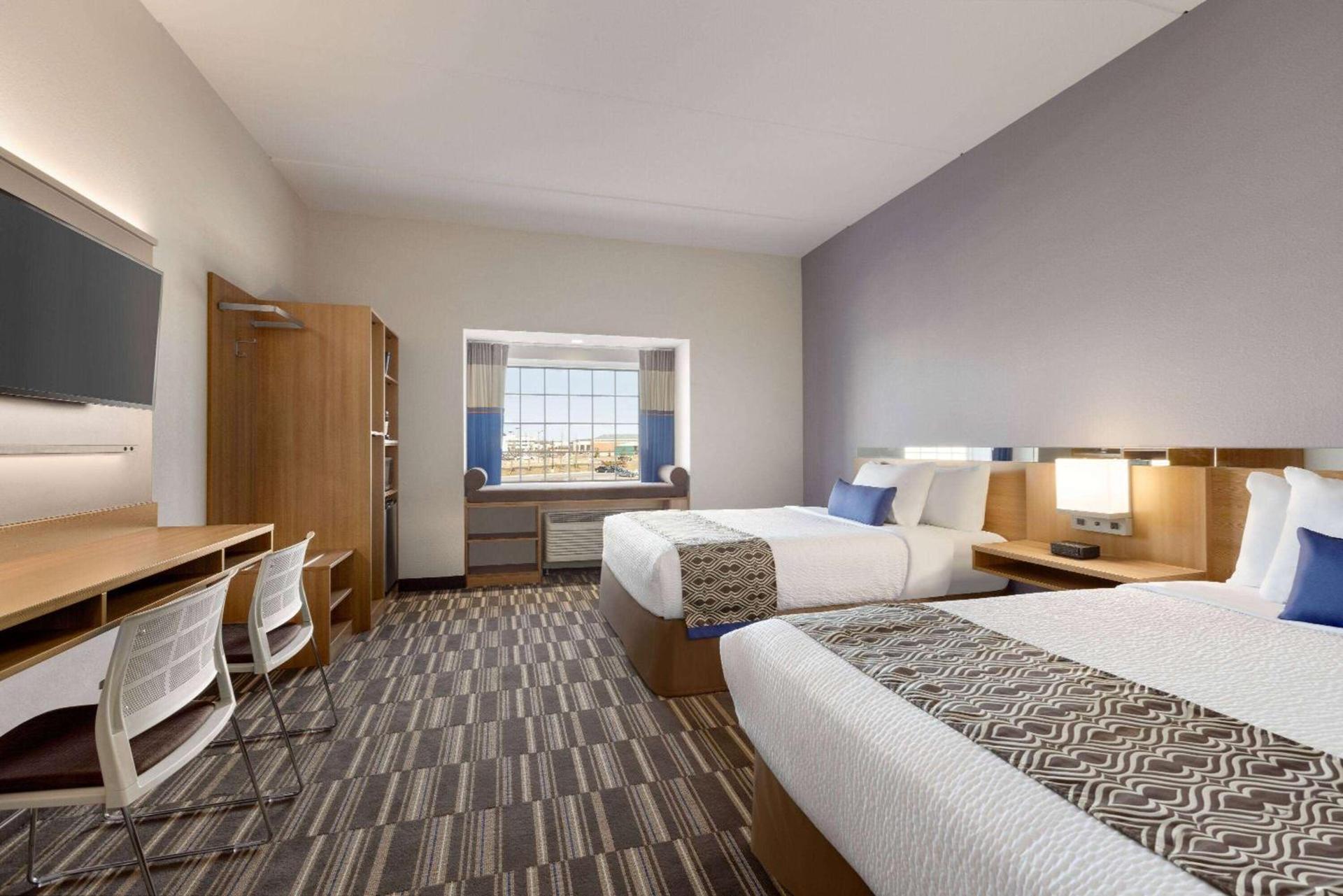 Microtel Inn & Suites by Wyndham Gambrills photo 14