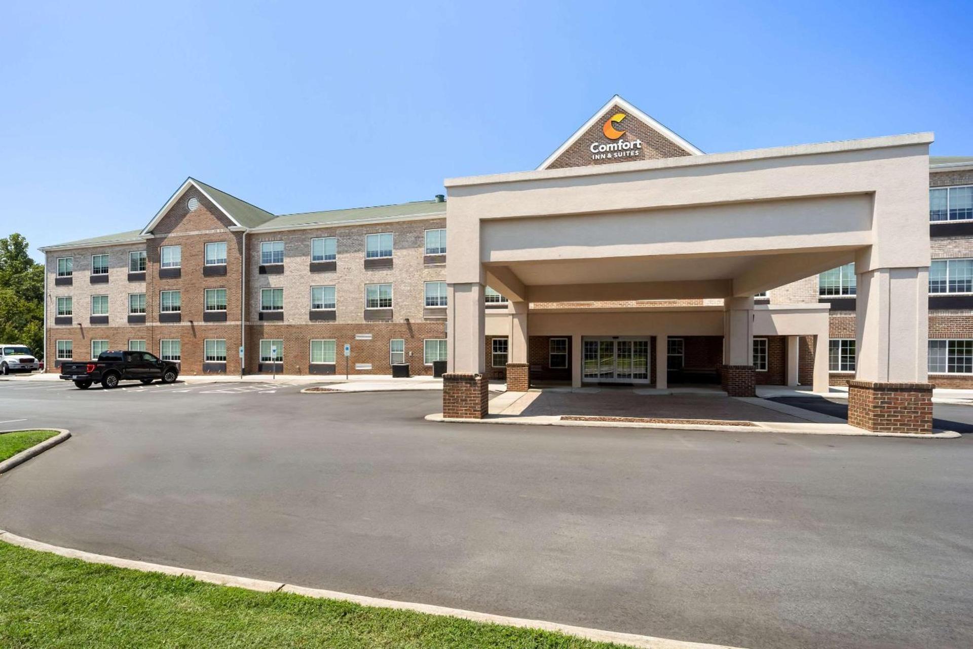 Comfort Inn & Suites High Point - Archdale photo 2