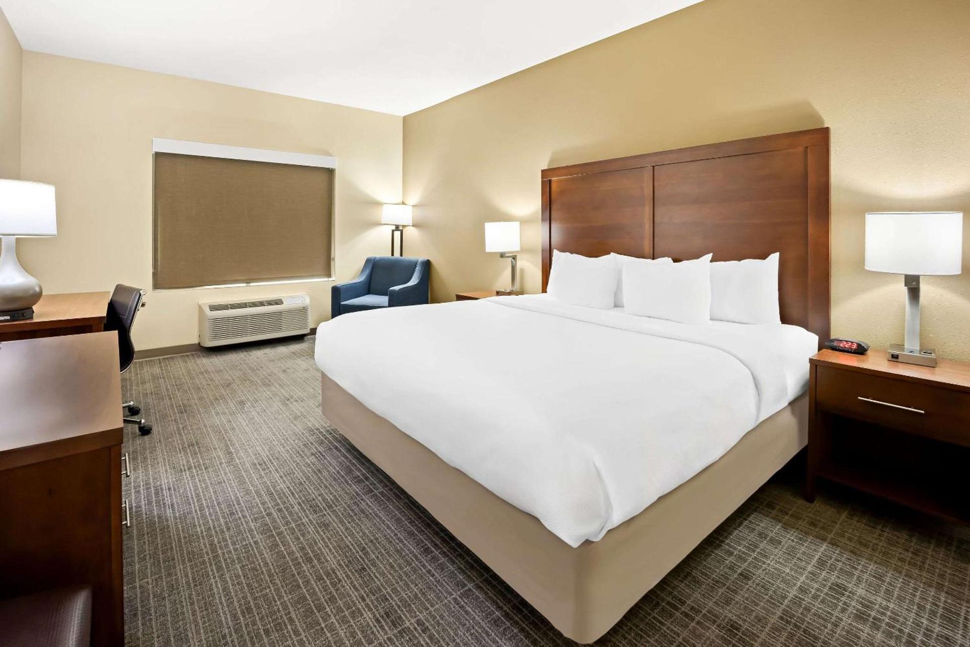 Comfort Inn & Suites High Point - Archdale photo 10