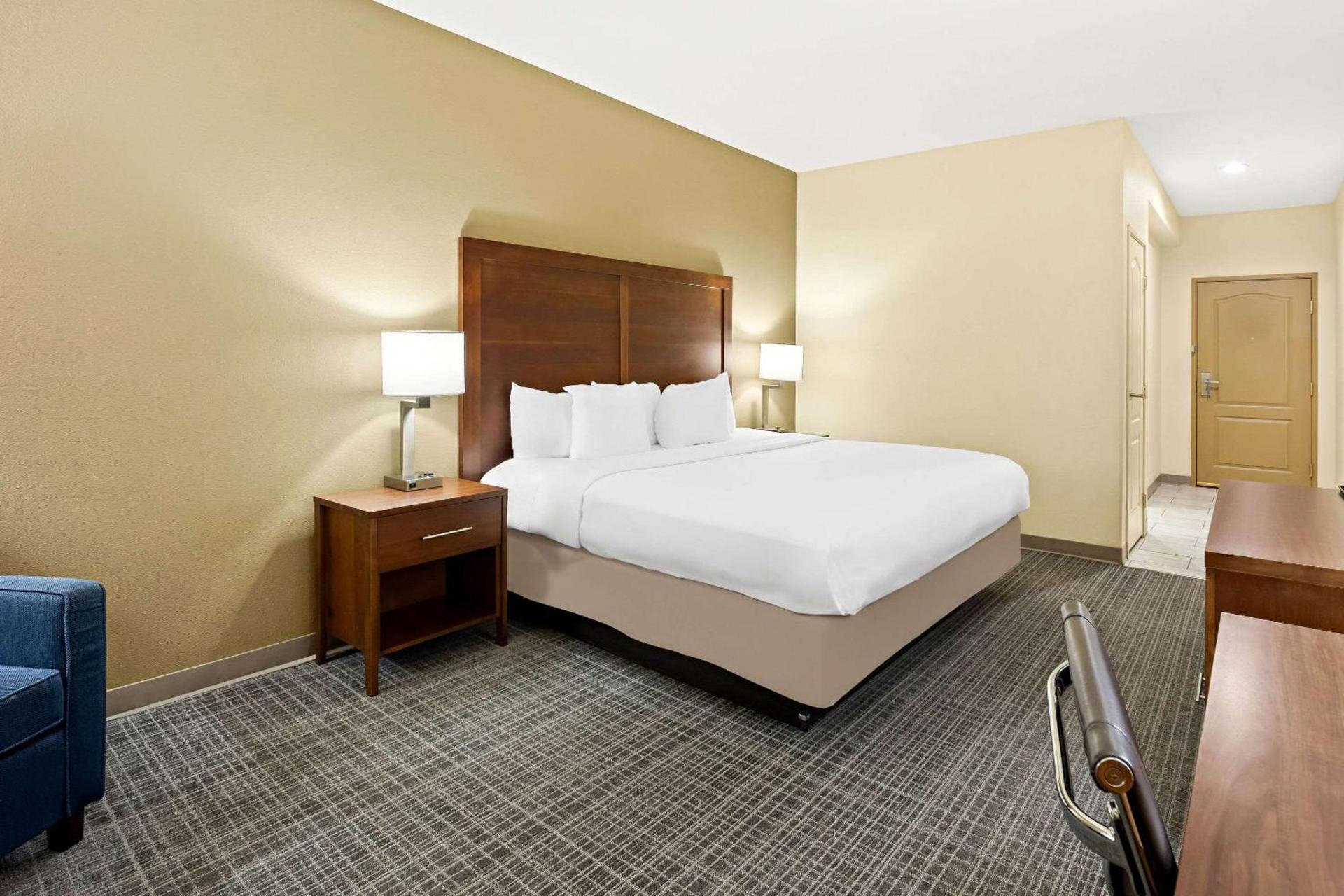 Comfort Inn & Suites High Point - Archdale photo 11