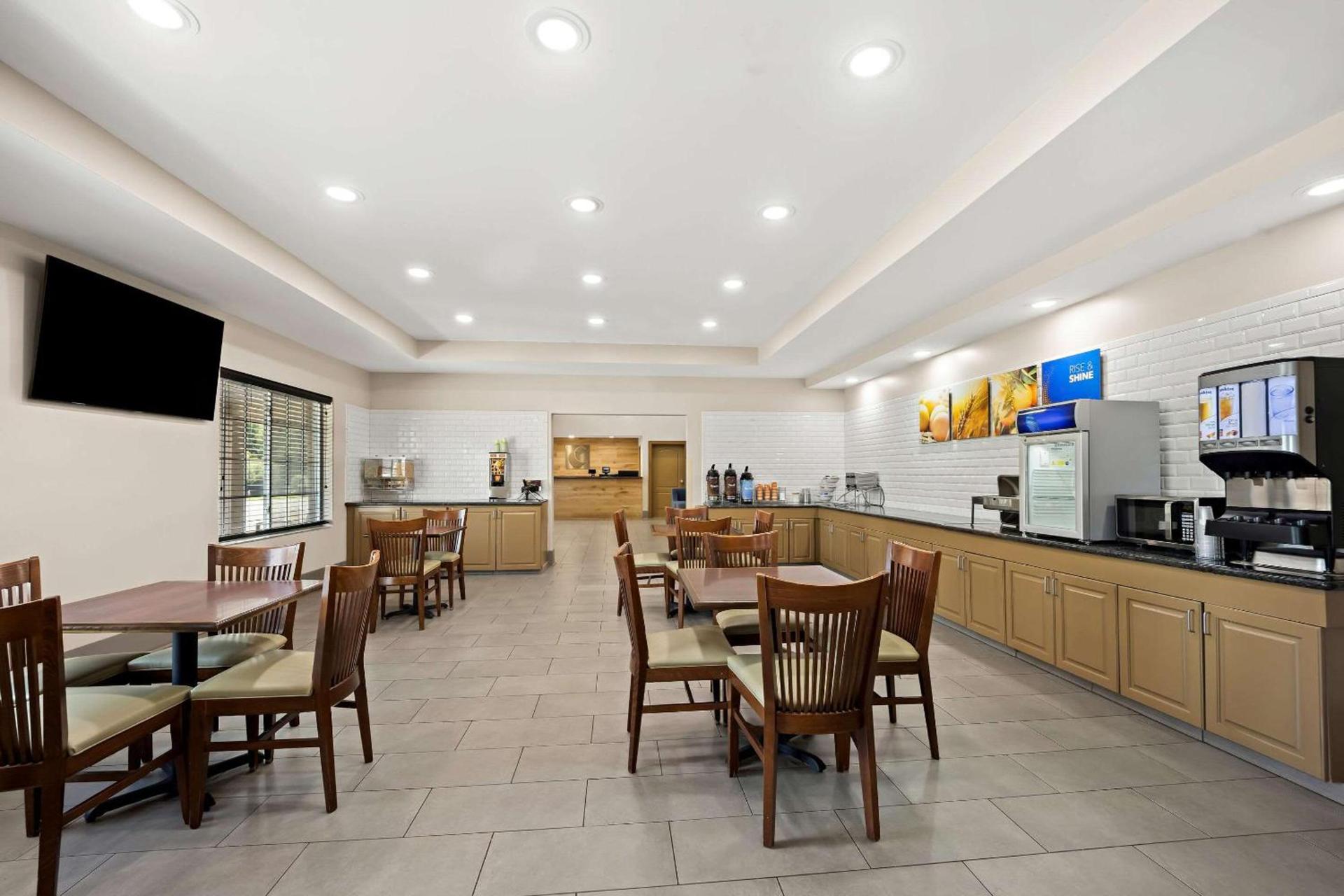Comfort Inn & Suites High Point - Archdale photo 27