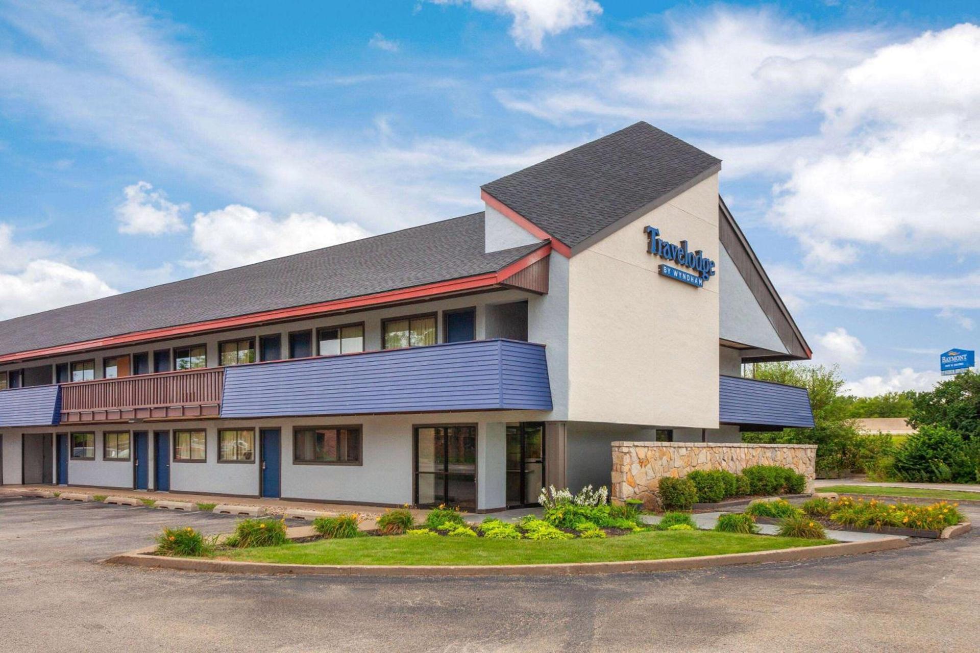Travelodge by Wyndham Peoria photo 5