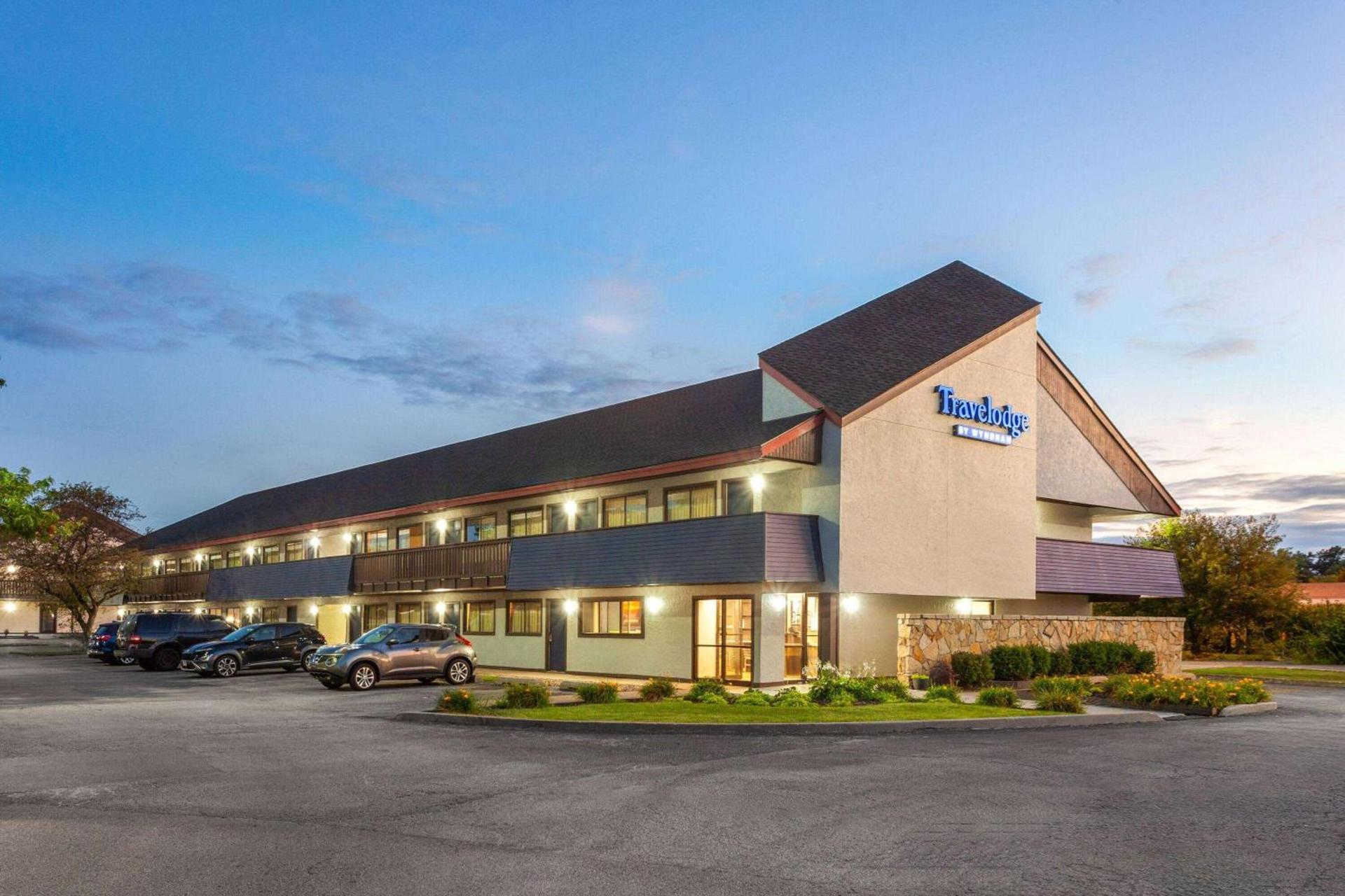 Travelodge by Wyndham Peoria photo 7