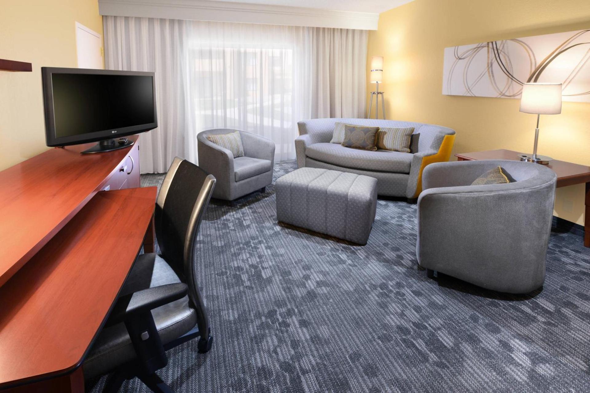 Courtyard by Marriott Oklahoma City Airport photo 17