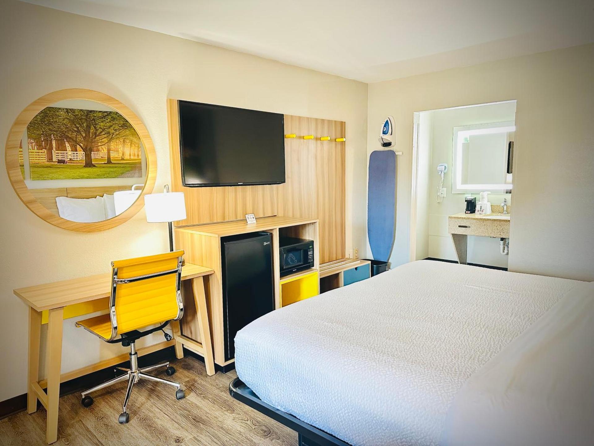 Days Inn Alexandria by Wyndham photo 39