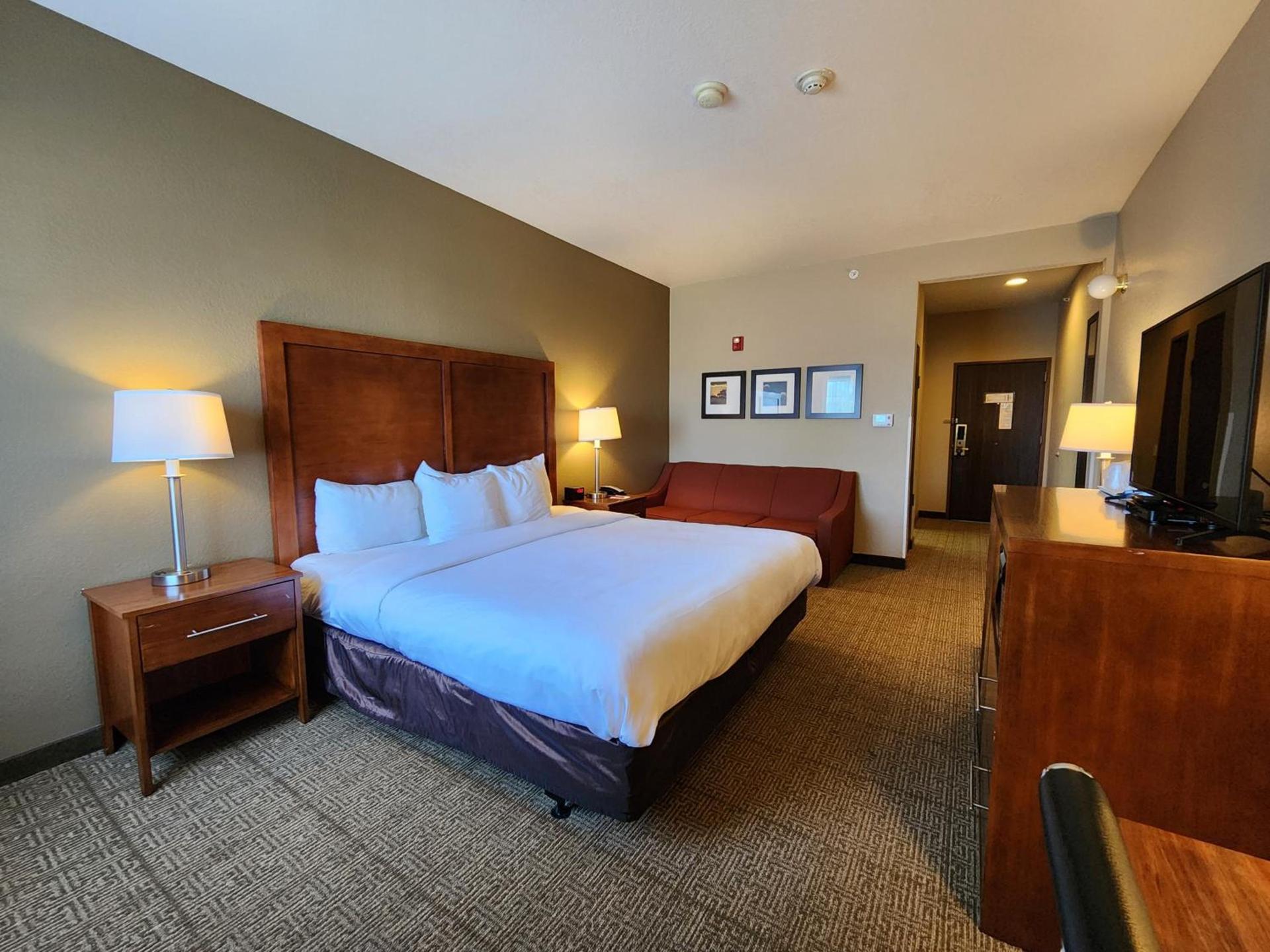 Comfort Inn Bolivar photo 34