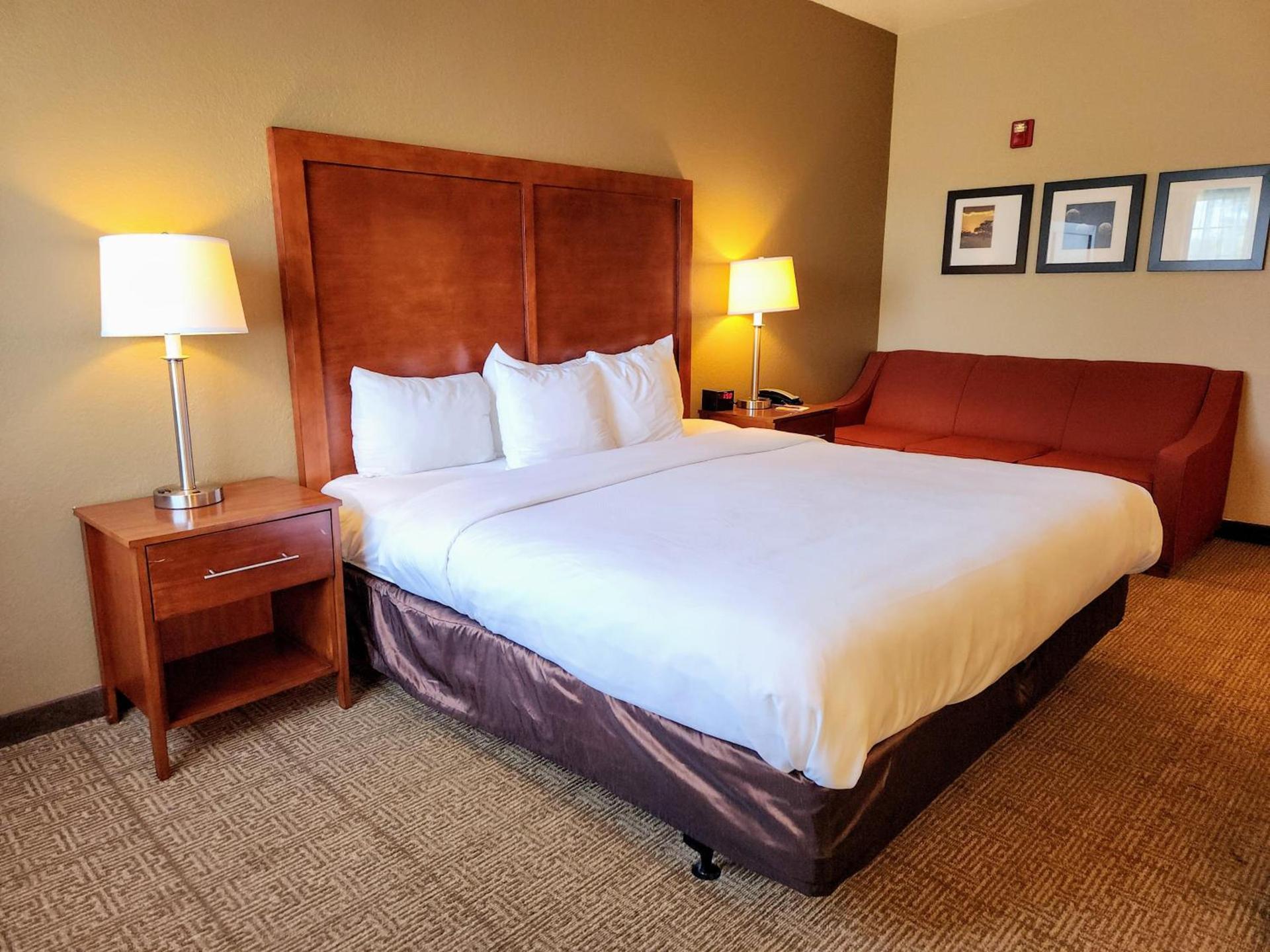 Comfort Inn Bolivar photo 35