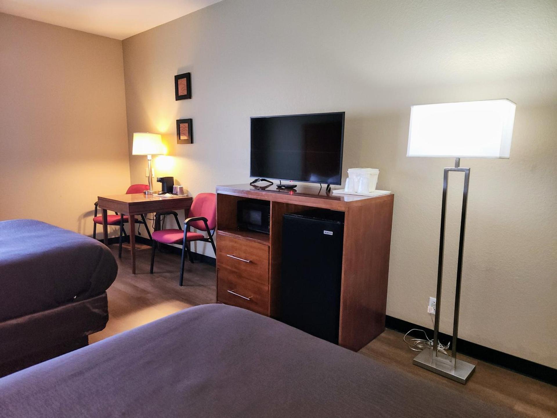 Comfort Inn Bolivar photo 39
