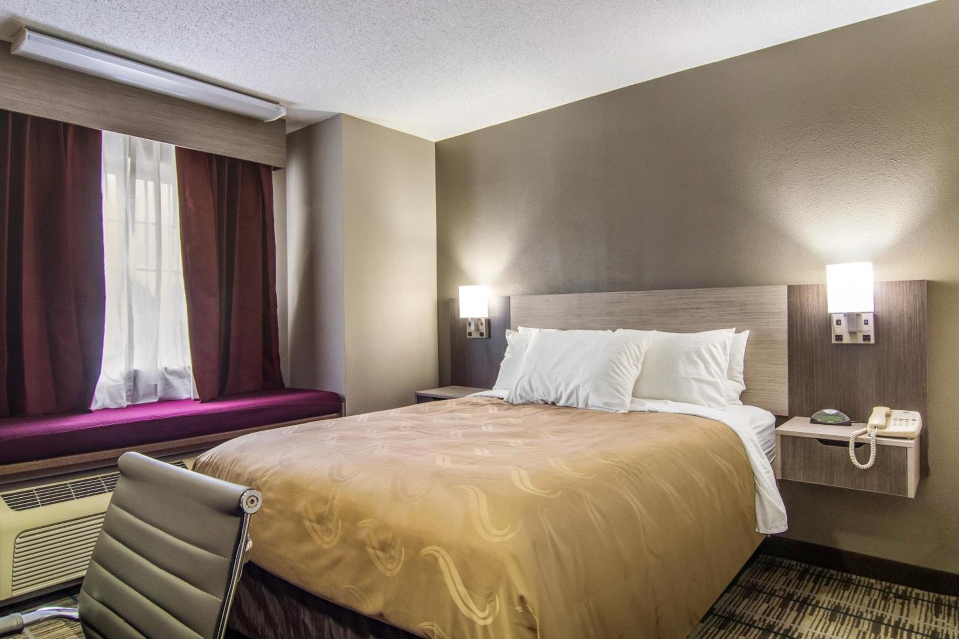 Quality Inn & Suites Grove City-Outlet Mall photo 26