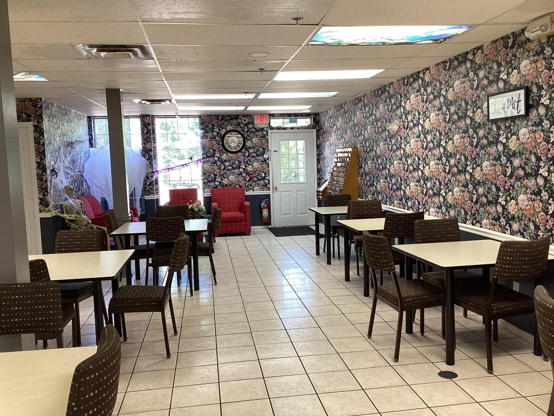 SUNSET INN photo 4