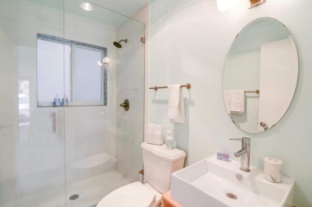 Sea Spray Inn photo 13