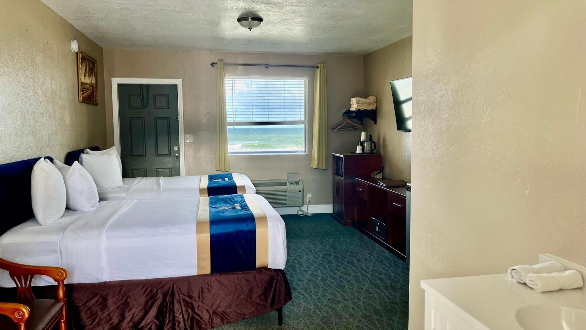 Sandals Inn photo 7