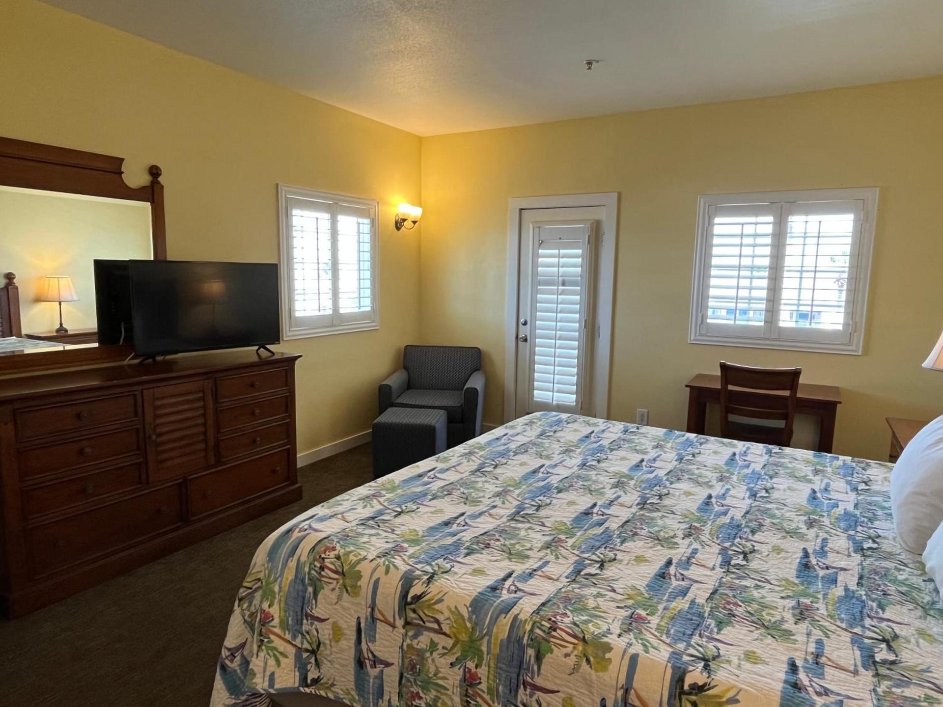 Seashell Village Resort near the beach photo 12