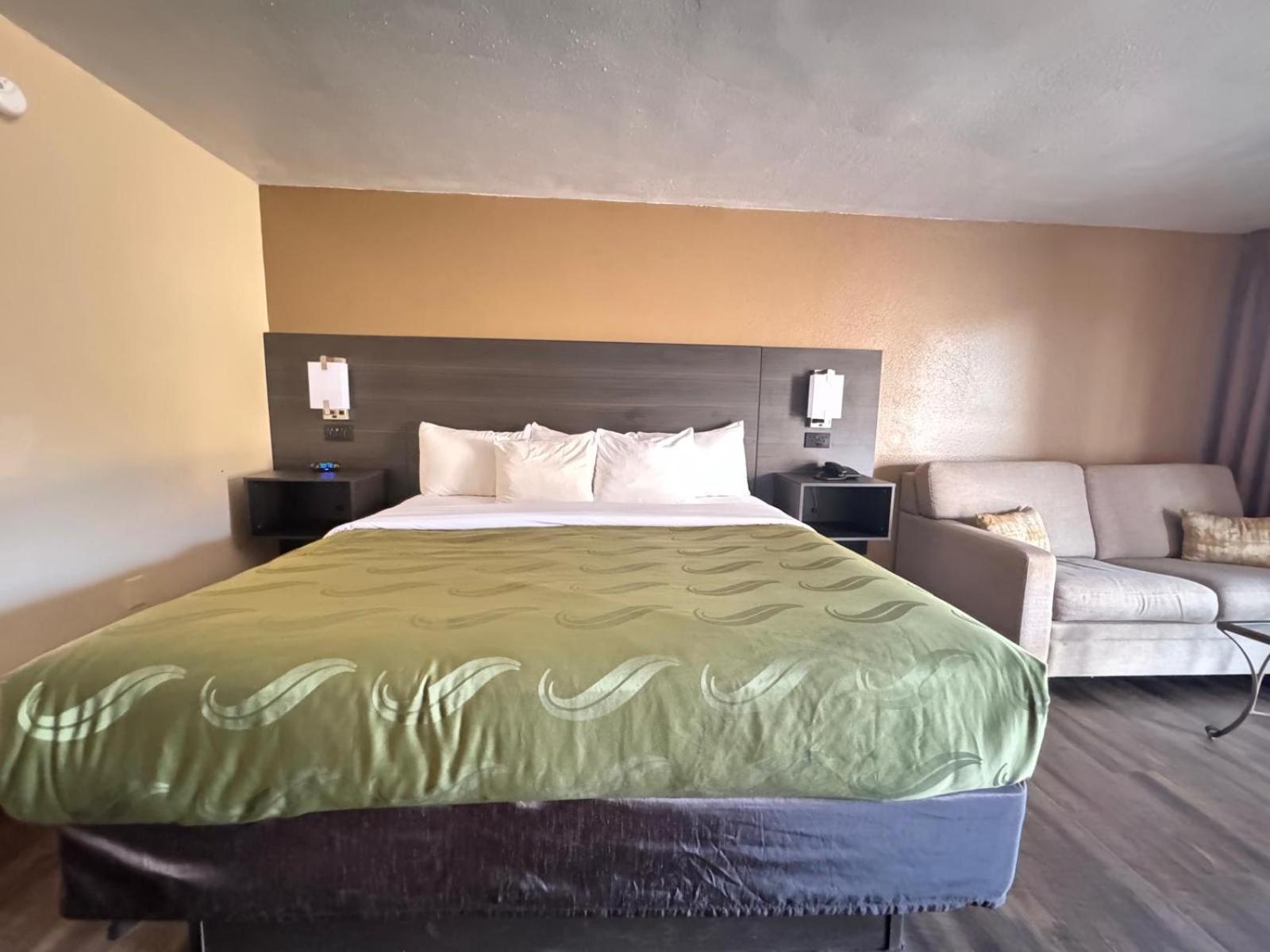 Quality Inn Kennedy Space Center photo 57