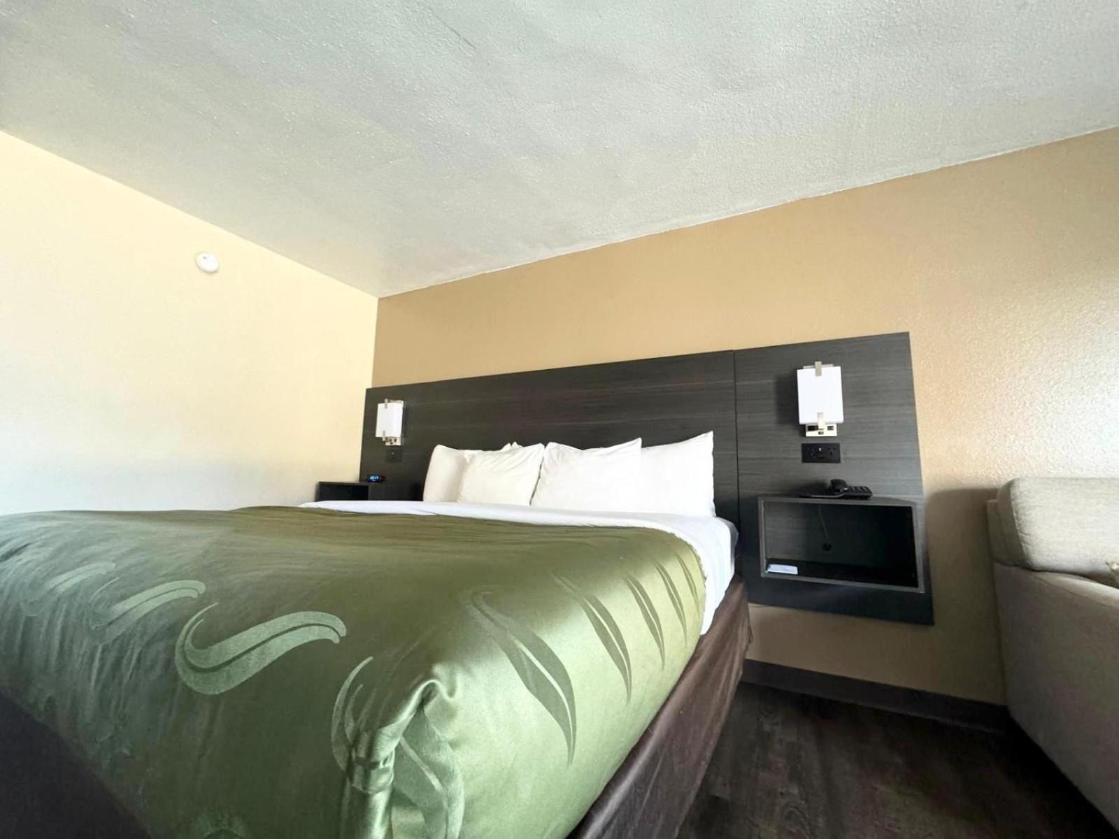 Quality Inn Kennedy Space Center photo 55