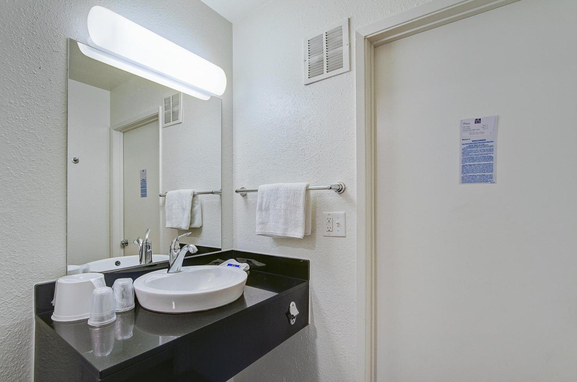 Motel 6-Green Bay, WI photo 39