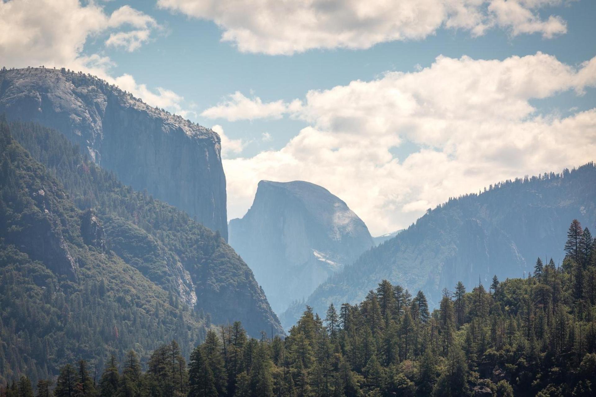 Rush Creek Lodge at Yosemite photo 12