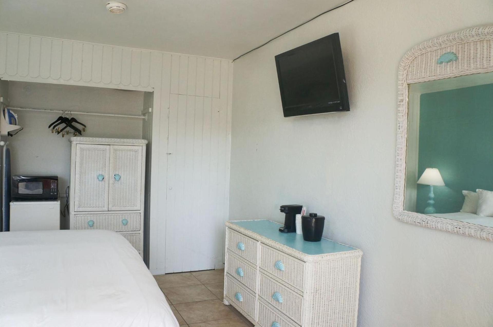 Coral Motel photo 35
