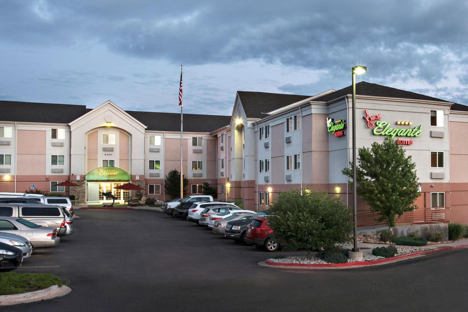 MCM Elegante Suites photo 1