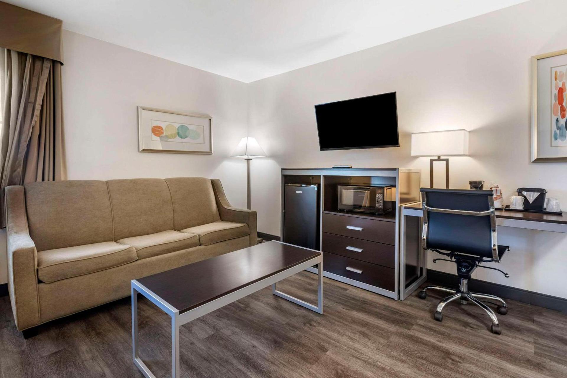 Quality Inn Burbank Airport photo 24