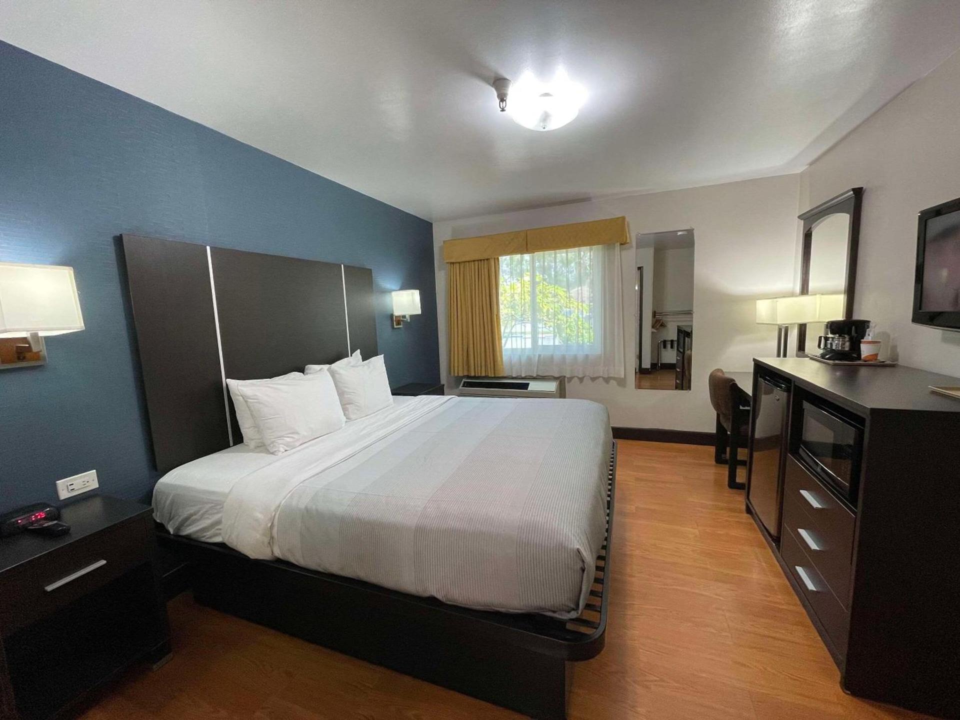 Quality Inn Ontario Airport Convention Center photo 14