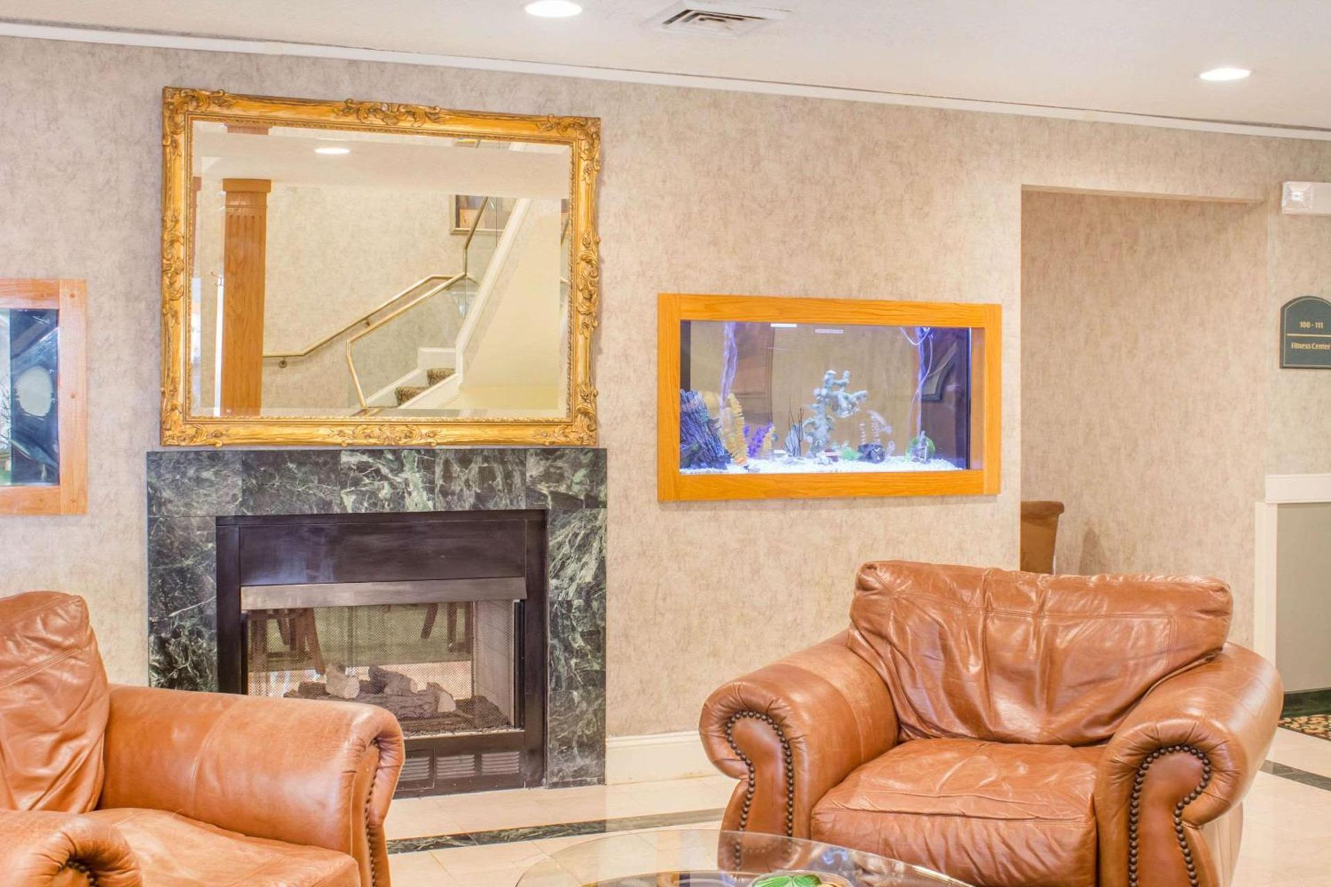 Americas Best Value Inn Raleigh photo 8