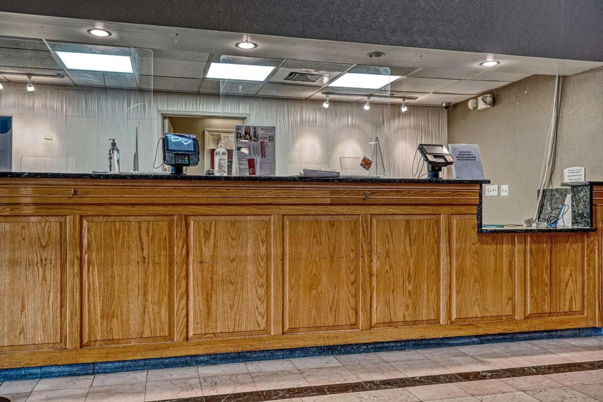 Americas Best Value Inn Raleigh photo 12