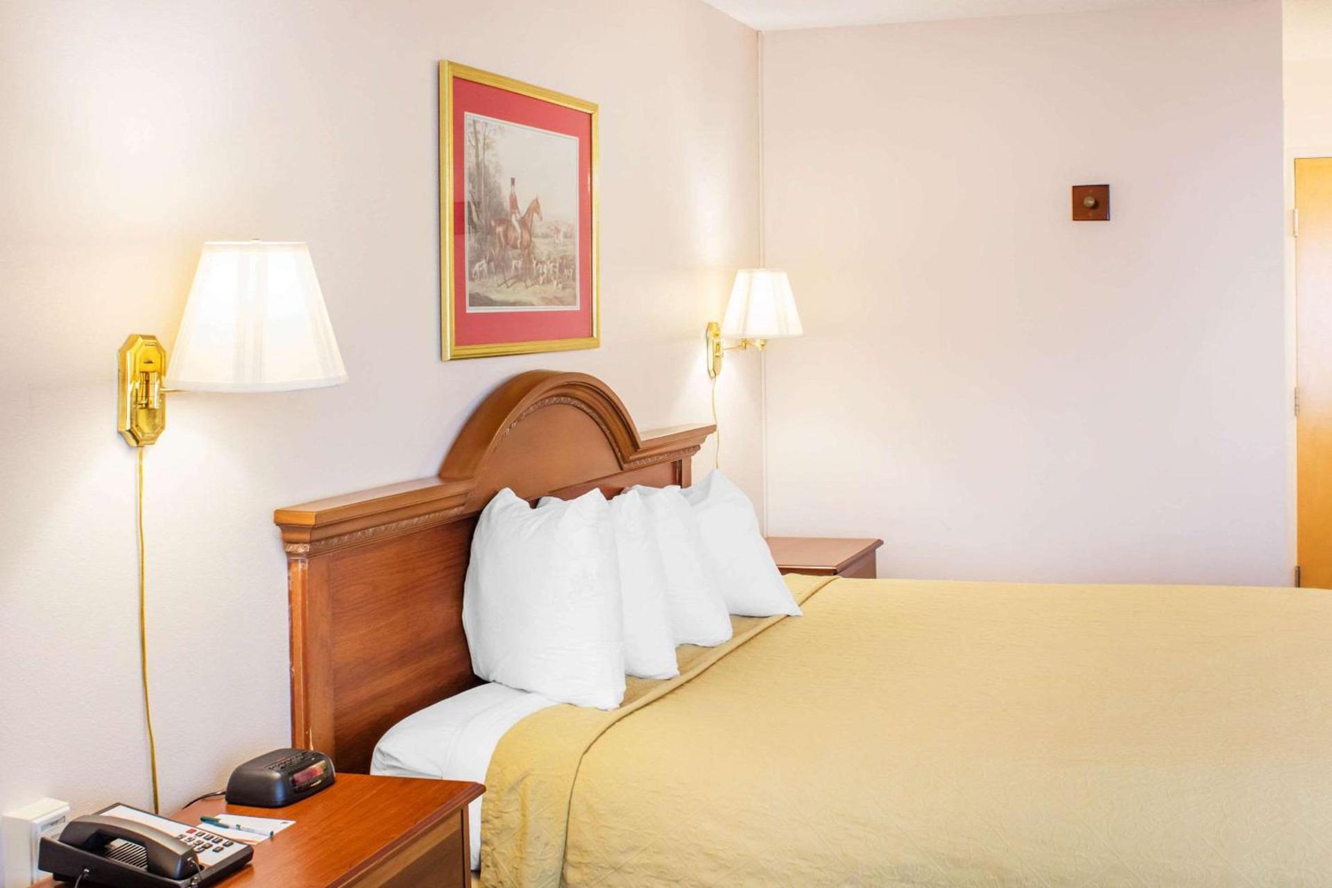 Americas Best Value Inn Raleigh photo 20