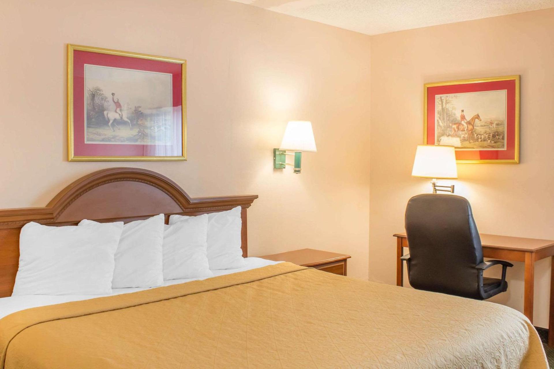 Americas Best Value Inn Raleigh photo 25