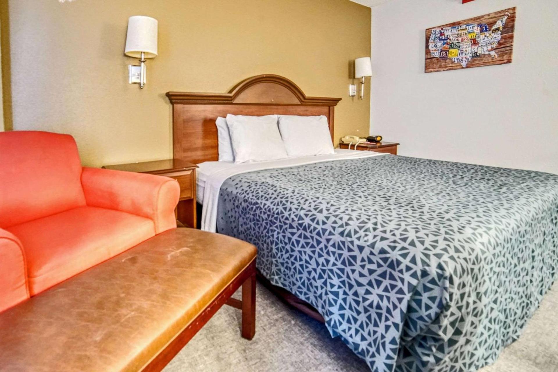 Americas Best Value Inn Raleigh photo 33
